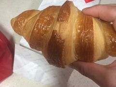 牛角包-Salon de The de Joel Robuchon(外滩18号店)