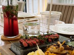 -Mark&Mars Restaurant