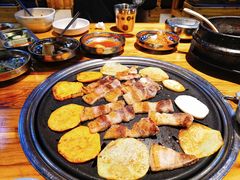 -韩国明洞碳烤肉(常平店)