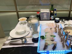 -红鼎豆捞·非遗鲍皇汤火锅(宝丰路店)