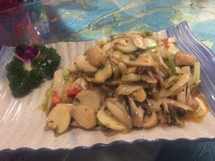 水腌菜炒杂菌-紫滇源云南生态菜(丹凤街店)