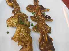 -覃记海鲜美食餐厅