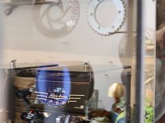 -Double cafe