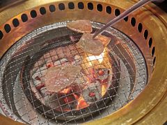 -山川小町·极番烧肉(新地假日广场店)