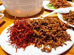 香辣肉丝-姥姥家春饼店(惠新东街店)