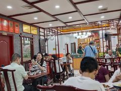 -湖南人家湘菜馆(镇江路店)
