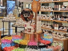 -Laderach 莱德拉(上海环贸iapm店)