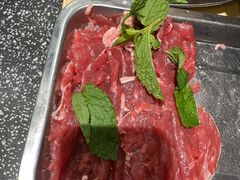 -王奋斗贵州酸汤牛肉火锅