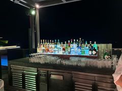 -瑰丽酒店·海吧·天际下午茶·现场DJ·天台酒吧