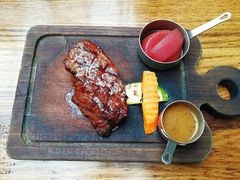 红酒啤梨VS果木400℃牛排-食间牛排(湖西路店)