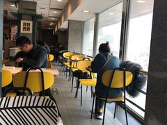 用餐区-麦当劳(东大桥店)