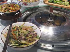 -雪乡人家东北菜·铁锅炖一切(高斯路店)