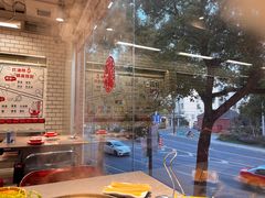 -生活如沸·顺德水牛奶火锅(大学路店)