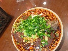特色秘制红油血旺-谢老五跷脚牛肉·非遗传承店