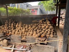-御霞苑泥烩鸡休闲农庄
