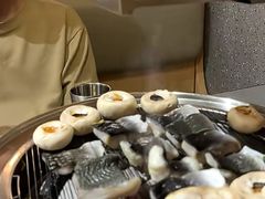 -围炉肉舍•炭烤活鳗•丹东海鲜烤肉(步行街店)