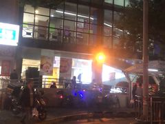 -家乐福(古北店)