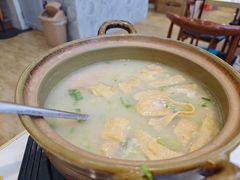 鲜虾砂锅粥-陆记鹅庄·潮汕菜·狮头鹅(大仟里店)