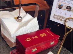 -蝴蝶里·粤菜·点心(滨江龙湖店)