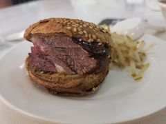 烧饼夹肉-老磁器口豆汁店(天坛店)
