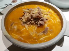 酸汤肥牛QQ面-卯时·精致锡帮菜(惠山古镇店)