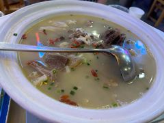 -霄汉牛三鲜湖北砂锅菜(万松园2店)