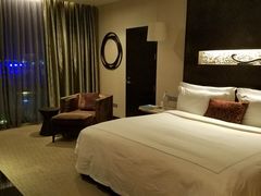 -青岛海尔洲际酒店