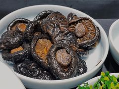 肉汁小香菇-阿姨食堂