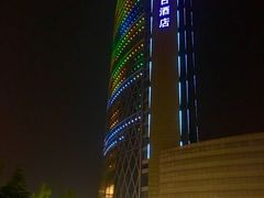 -德州凤冠假日酒店