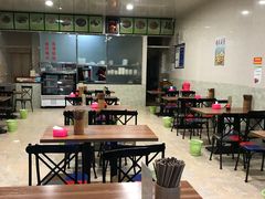 大堂-继红顺河抄手名小吃