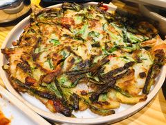 海鲜葱饼-喜来稀肉(北外滩白玉兰广场店)