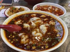 红油抄手-杨大叔爱面子·四川小吃(岗头店)