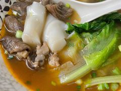 腩汁猪肠粉-桥雪牛杂专门店(关边路店)