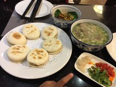 -金色阳光温泉度假酒店宝景风味厅