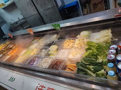 -红渡小香·牛肉麻辣香锅(车站南路店)