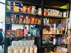 零售区-星巴克臻选(宁波世纪东方广场店)