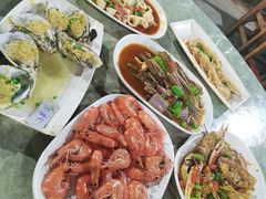 -四川小胡子海鲜(丁村万人海鲜广场店)