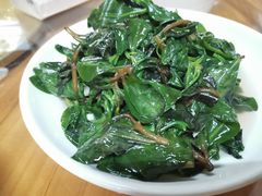 -芦茨金富饭庄·25年老字号·专做稻草鸡