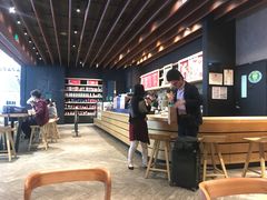 -星巴克(广州南站A18检票口楼上)