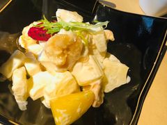 凤梨虾球-穹六人间 people 6(岳阳路店)