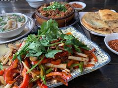 -乐山食古香跷脚牛肉