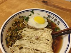 -矮子粉店1985·长沙米粉(湘春路店)