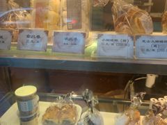 面包甜点陈列柜-国际饭店·帆声西饼屋(黄河路店)
