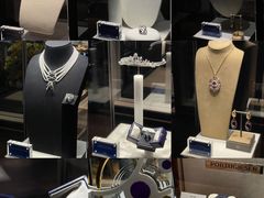 -Galleria百货店名品馆