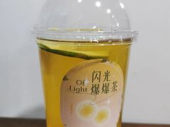 闪光爆爆绿茶-CoCo都可(高新新力店)