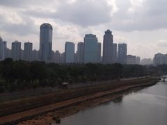 -万绿园