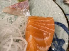 三文鱼刺身-黑门食堂