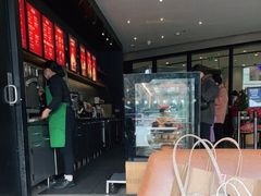 -星巴克臻选(莘庄仲盛店)