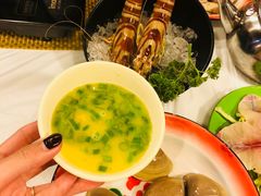-鲜入围煮花胶鸡海鲜火锅