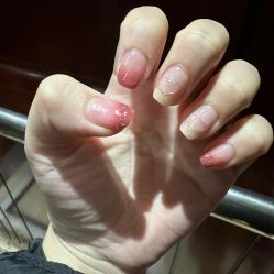 -丽心自助美甲美睫